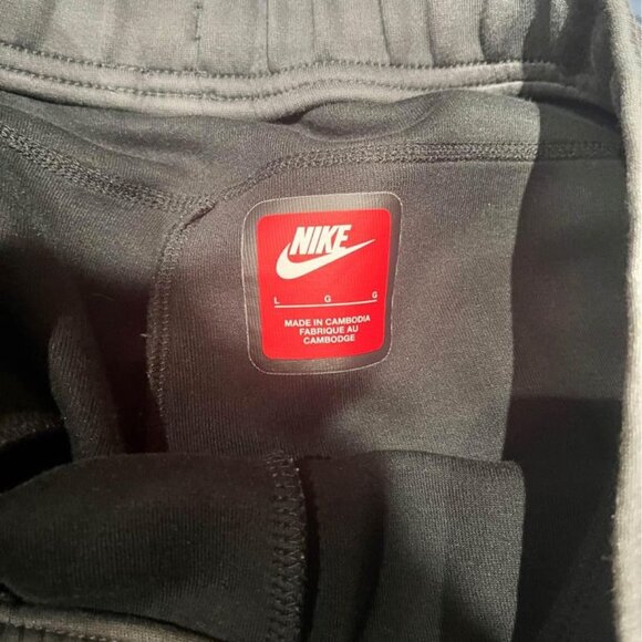 New season nike tech pants - Picture 4 of 4